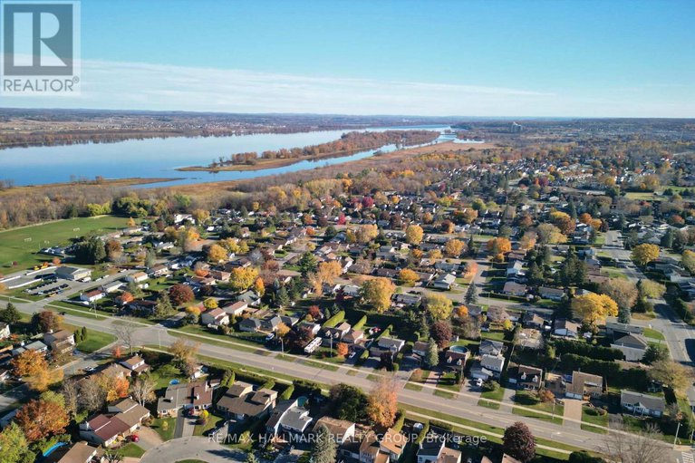 29053802/838-balsam-drive/chatelaine-village/ottawa/ontario/K1E1B7_47