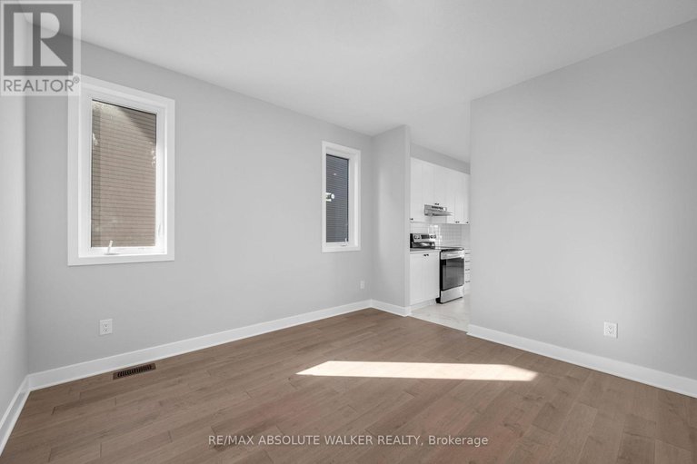 28939980/584-paakanaak-avenue/blossom-parkkemp-parkfindlay-creek/ottawa/ontario/K1X0J6_10