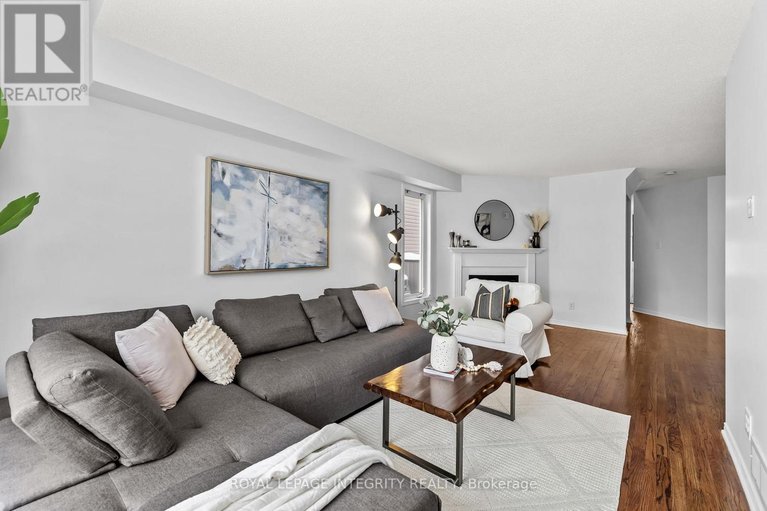 29487628/213-opus-street/emerald-meadowstrailwest/ottawa/ontario/K2S0J2_7