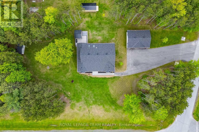 28475970/108-royal-troon-lane/dunrobin-shores/ottawa/ontario/K0A1T0_49