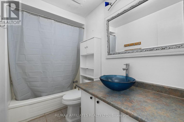 28964086/306-woodfield-drive/tanglewood/ottawa/ontario/K2G3W9_20
