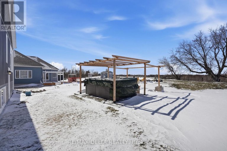 29501640/100-pendleton-street/vankleek-hill/champlain/ontario/K0B1R0_31