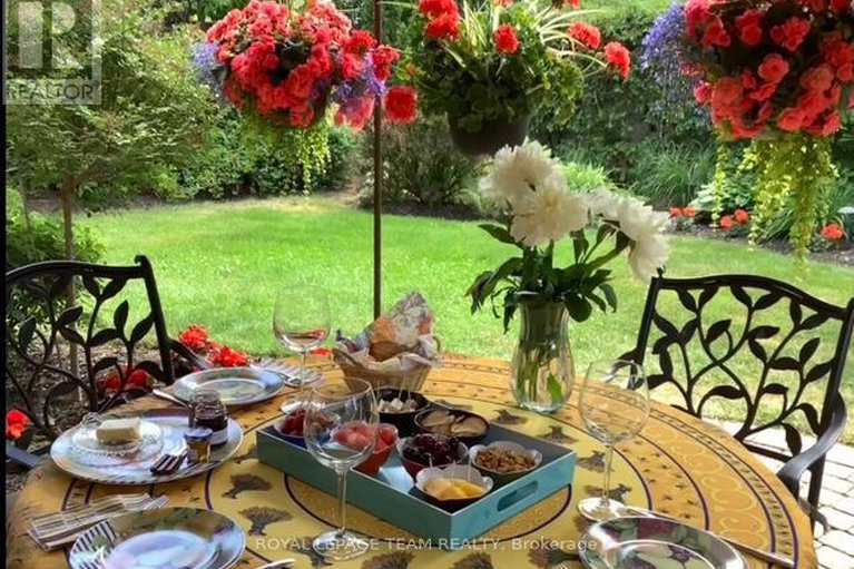 29138985/1768-featherston-drive/urbandale-acres/ottawa/ontario/K1H8J8_41