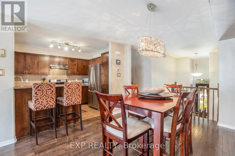 28538043/215-parkrose/chatelaine-village/ottawa/ontario/K4A0N8_6