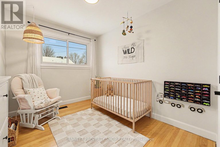 29217145/1206-placid-street/queensway-terrace-southridgeview/ottawa/ontario/K2C3A6_14