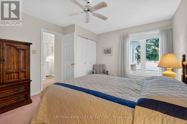 29344772/18-pine-needles-court/stittsville-central/ottawa/ontario/K2S1G5_42