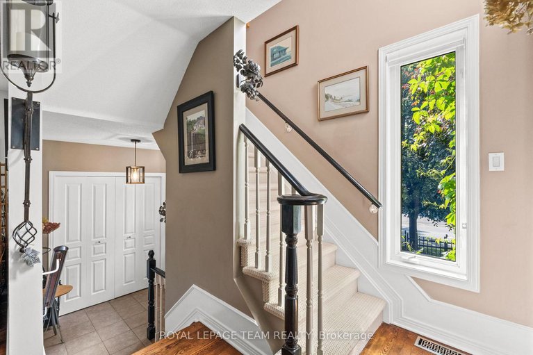 28493440/48-colchester-square/beaverbrook/ottawa/ontario/K2K2X4_6
