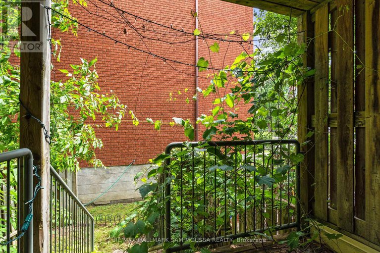 28638371/1178-blasdell-avenue/manor-park/ottawa/ontario/K1K4H5_27