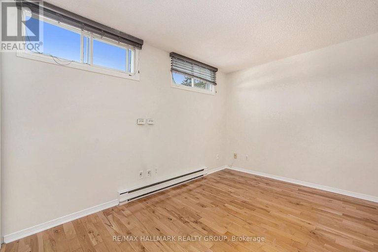 28834162/120-royalton-private/hunt-club-woods/ottawa/ontario/K1V9S3_14
