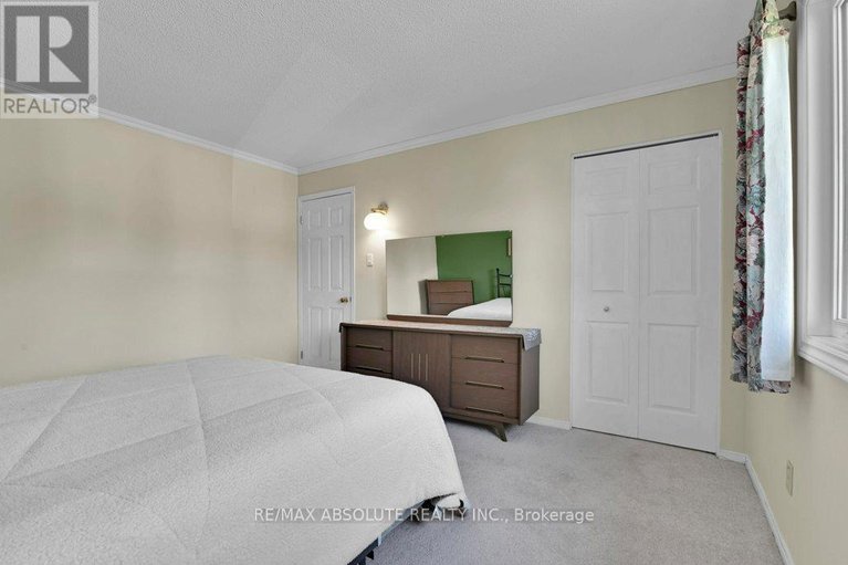 29665092/535-gascon-street/village-of-russell/russell/ontario/K4R1C6_18