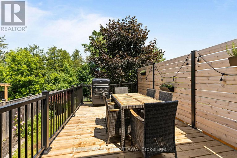 28528943/18-mccooeye-lane/stittsville-central/ottawa/ontario/K2S1B9_27