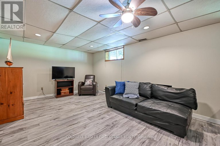 28490443/22-poole-creek-crescent/fringewood/ottawa/ontario/K2S1G4_24