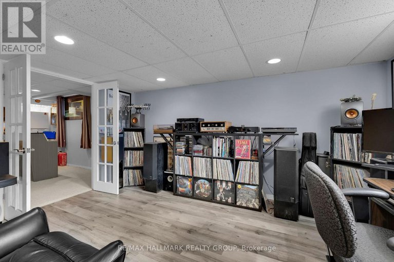 28476381/4136-wolfe-point-way/riverside-southgloucester-glen/ottawa/ontario/K1V1P4_38