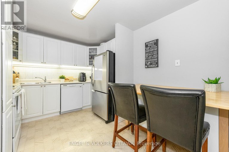 28252605/906-373-laurier-avenue-e/sandy-hill/ottawa/ontario/K1N8X6_19