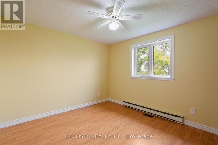 28419617/2811-rolland-massie-road/alexandria/north-glengarry/ontario/K0C1A0_18