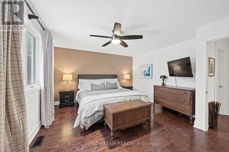 29404237/28-maplehill-way/manotick-village-manotick-estates/ottawa/ontario/K2C3H1_20