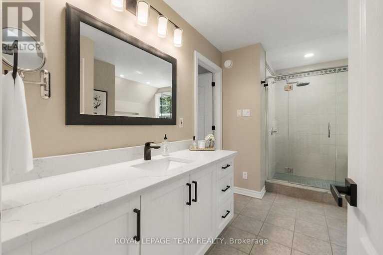 28935788/2893-barlow-crescent/dunrobin-shores/ottawa/ontario/K0A1T0_27