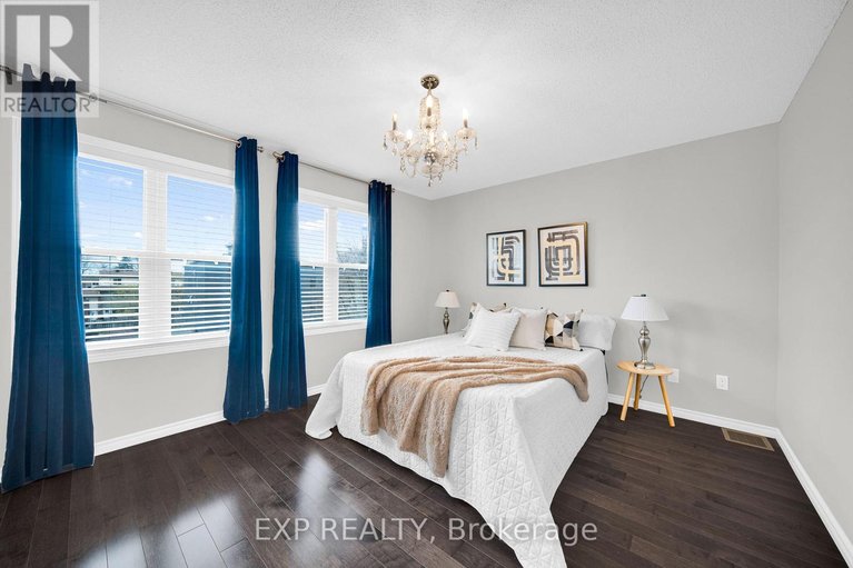 29679088/143-arcola-private/overbrookcastle-heights/ottawa/ontario/K1K4W9_20