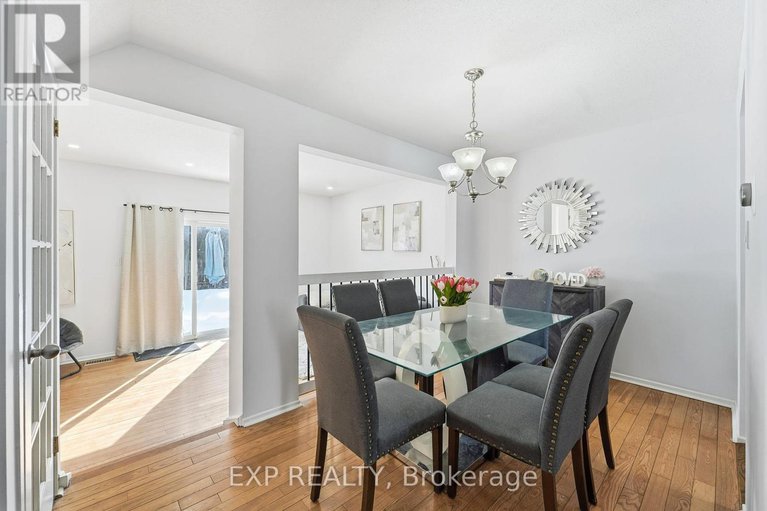 29366242/78-36-barrow-crescent/katimavik/ottawa/ontario/K2L2K1_18