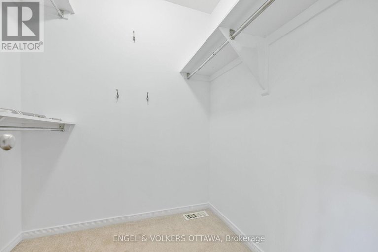 28517729/502-woodchase-street/morgans-grantsouth-march/ottawa/ontario/K2W1J4_31