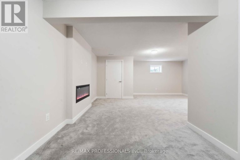28406197/826-bascule-place/btwn-franktown-rd-fallowfield-rd/ottawa/ontario/K0A2Z0_21