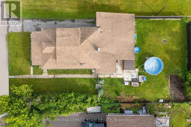 28157446/253-mclean-street/renfrew/renfrew/ontario/K7V1A9_20