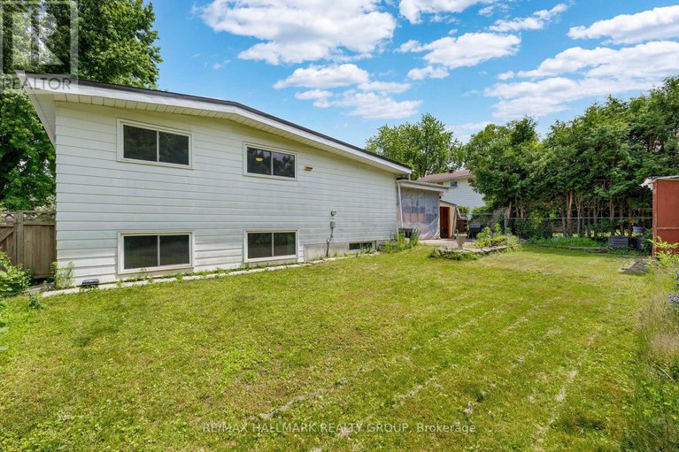 28491805/4-roberta-crescent/pheasant-run/ottawa/ontario/K2J1G6_40
