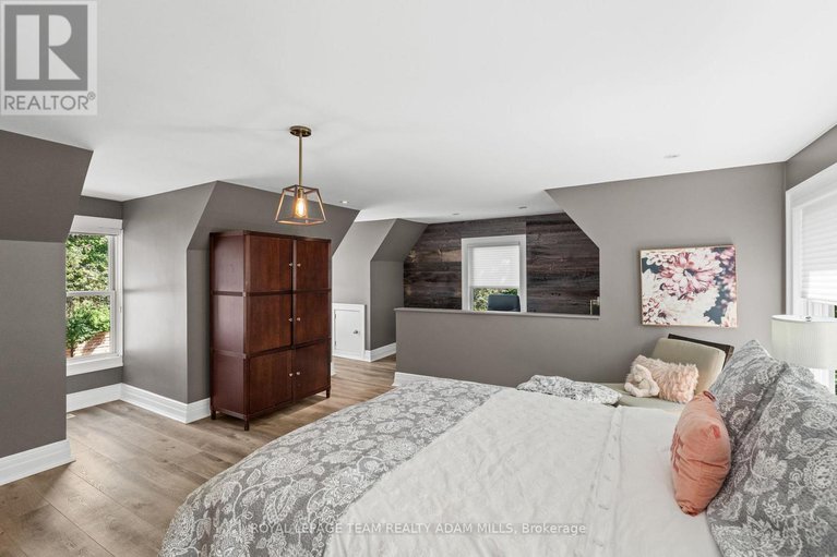 28557941/2330-summerside-drive/manotick-east-to-manotick-station/ottawa/ontario/K4M1B4_24