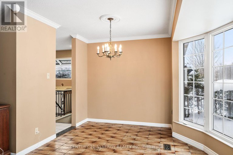 29356167/2414-joliffe-street/hawthorne-meadows/ottawa/ontario/K1G1G9_18