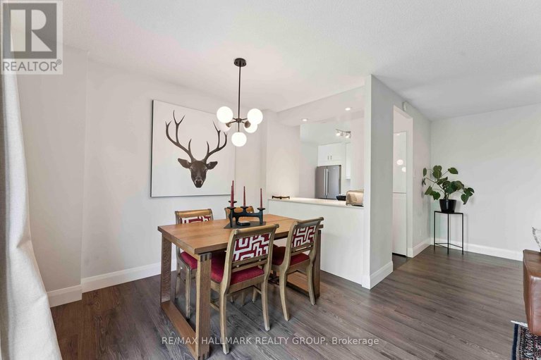 28620616/406-333-chapel-street/sandy-hill/ottawa/ontario/K1N8Y8_6