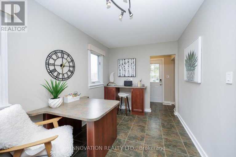 28292920/1013-stormont-street/carleton-heights/ottawa/ontario/K2C0N1_7