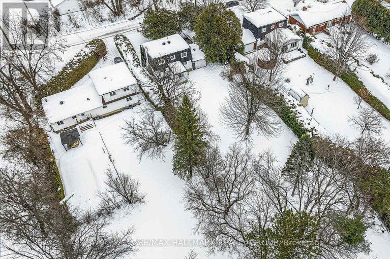 29455342/27-king-street/richmond/ottawa/ontario/K0A2Z0_47