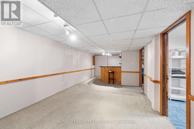 29302413/3-domus-crescent/lynwood-village/ottawa/ontario/K2H6A3_31