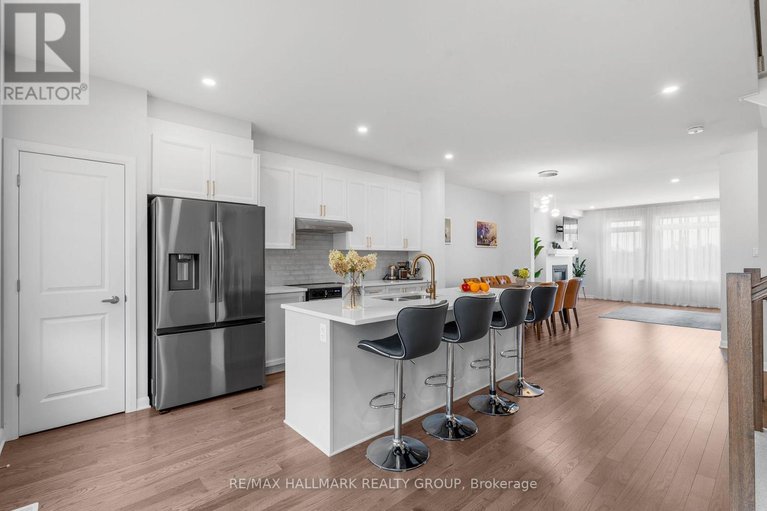 28879601/5017-abbott-street-e/emerald-meadowstrailwest/ottawa/ontario/K2V0M6_13