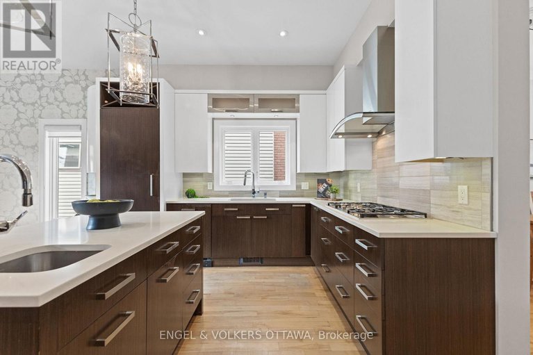 28911709/a-120-drummond-street/ottawa-east/ottawa/ontario/K1S1J9_9