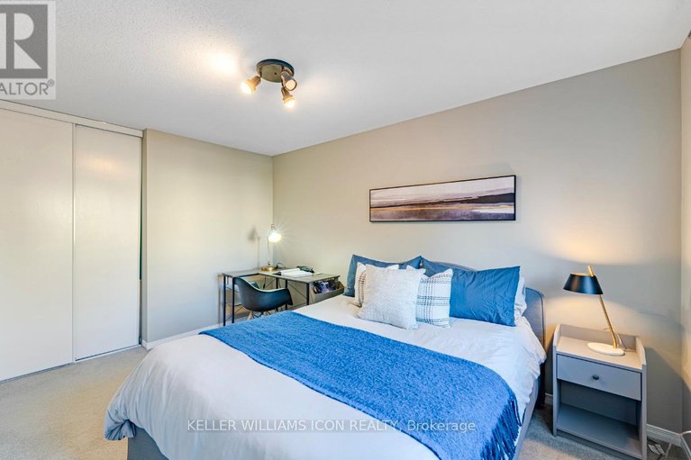 29353088/83-wrenwood-crescent/centrepointe/ottawa/ontario/K2G5V5_29