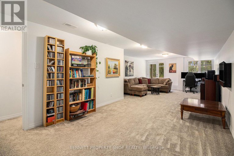 28912447/45-aveia-private/springridgeeast-village/ottawa/ontario/K4A0X1_16
