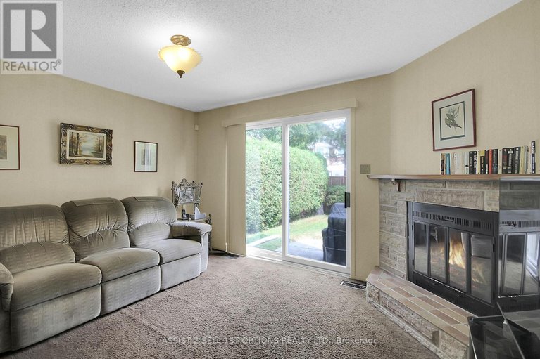 28698789/38-ardell-grove/craig-henrywoodvale/ottawa/ontario/K2G4G4_11