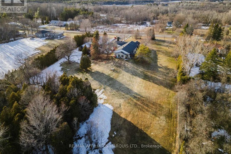 29466864/18824-glen-road/south-glengarry-charlottenburgh-twp/south-glengarry/ontario/K0C2J0_10