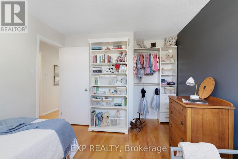 29406077/39-barra-avenue/glencairnhazeldean/ottawa/ontario/K2L2R9_24