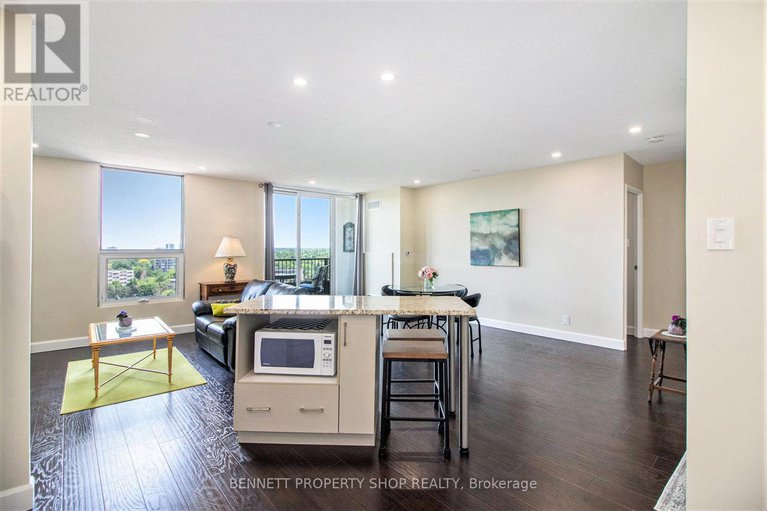 28488835/1201-2951-riverside-drive/mooneys-bayriverside-park/ottawa/ontario/K1V8W6_13