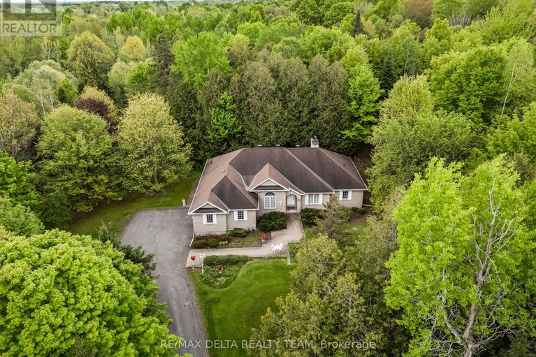 28348196/6316-elkwood-drive/greely/ottawa/ontario/K4P1N1_2