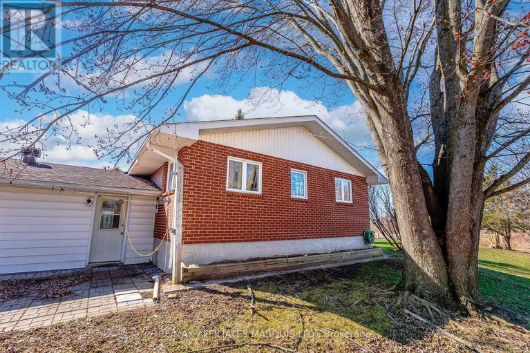 28215114/10984-county-rd-2-road/iroquois/south-dundas/ontario/K0E1K0_35