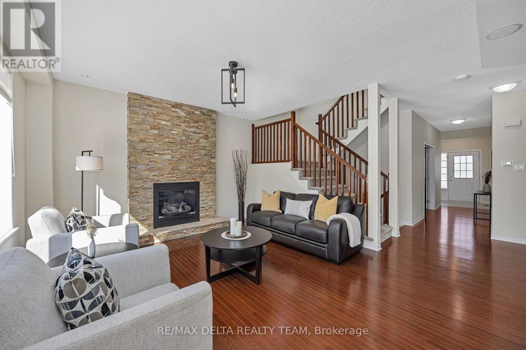 29413611/1889-montmere-avenue/notting-hillsummerside/ottawa/ontario/K4A0E7_4