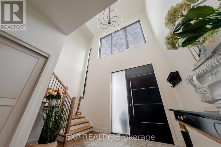 28996444/12a-viewmount-drive/meadowlandscrestview/ottawa/ontario/K2G1R5_3