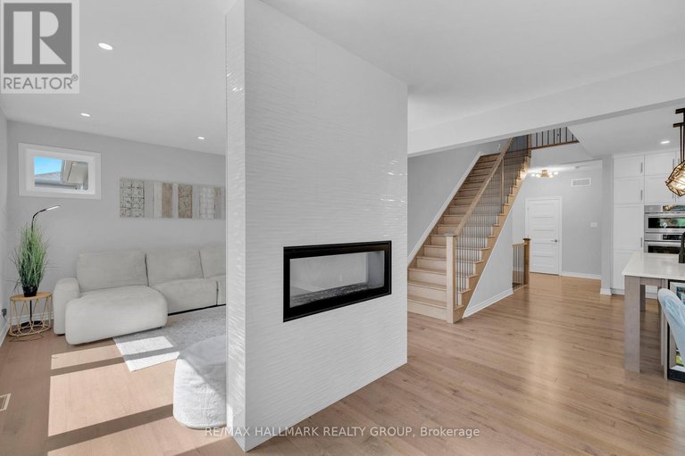 28498847/215-blackhorse-drive/north-grenville-twp-kemptville-south/north-grenville/ontario/K0G1J0_16
