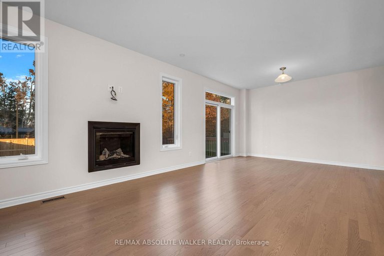 29075457/702-du-rivage-street/town-of-rockland/clarence-rockland/ontario/K4K0K1_11