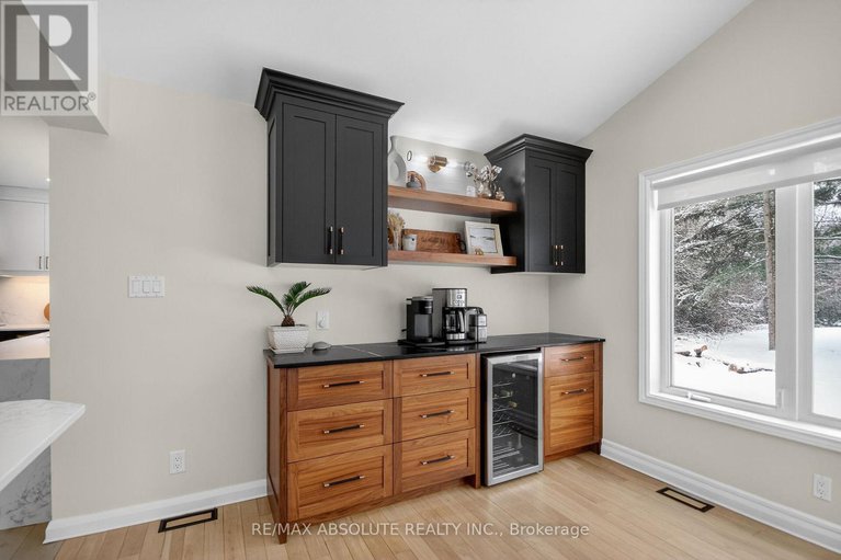 29366992/6560-michelangelo-court/north-gower/ottawa/ontario/K0A2T0_13