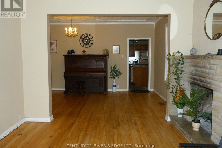 29172384/453-may-street/winchester/north-dundas/ontario/K0C2K0_6