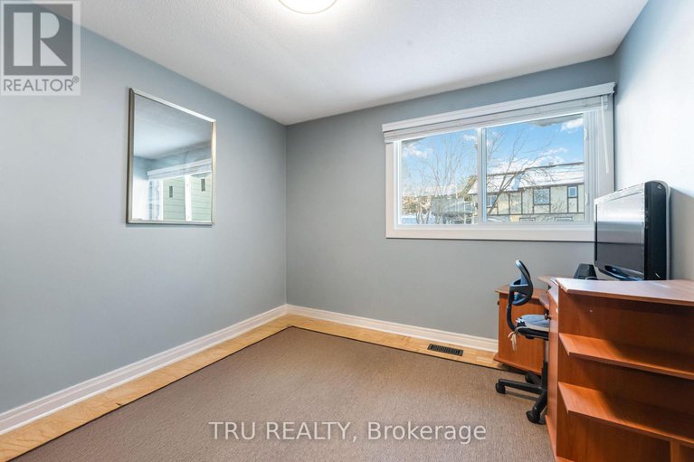 29325891/2-2960-penny-drive/britannia-heights/ottawa/ontario/K2B6H5_30